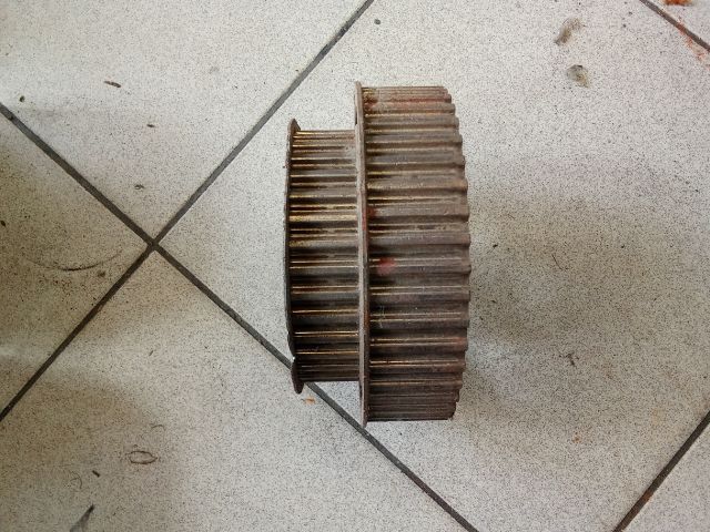 bontott AUDI A8 Vezérműkerék