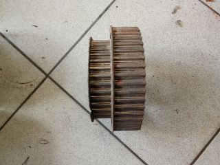 bontott AUDI A8 Vezérműkerék