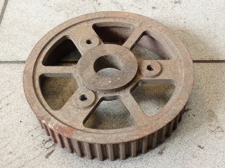 bontott AUDI A8 Vezérműkerék