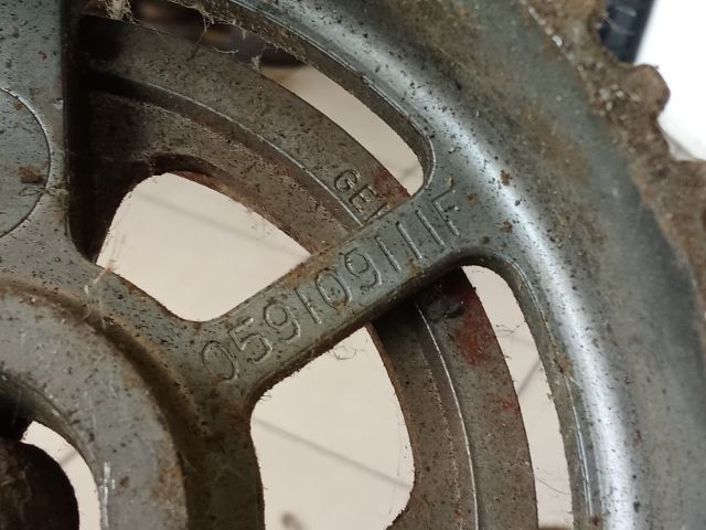 bontott AUDI A8 Vezérműkerék