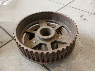 bontott AUDI A8 Vezérműkerék