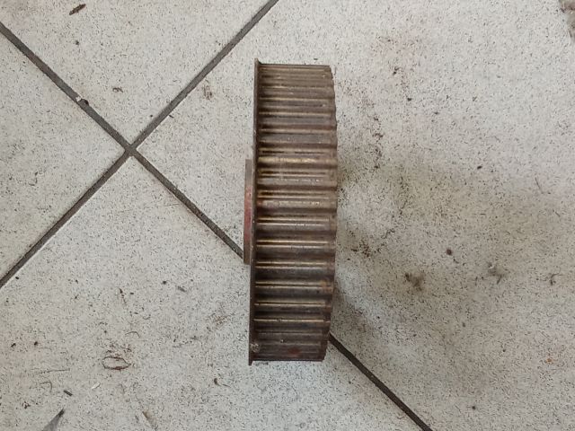 bontott AUDI A8 Vezérműkerék