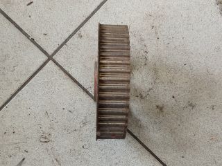 bontott AUDI A8 Vezérműkerék