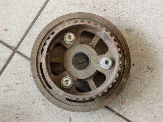 bontott AUDI A8 Vezérműkerék