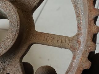 bontott AUDI A8 Vezérműkerék