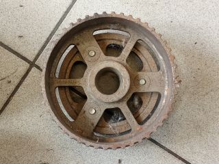 bontott AUDI A8 Vezérműkerék