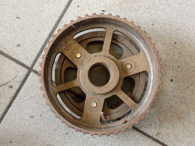 bontott AUDI A8 Vezérműkerék