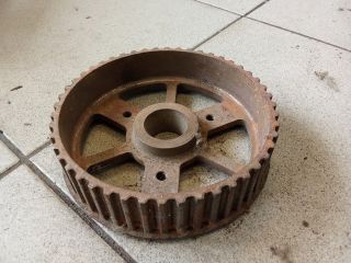 bontott AUDI A8 Vezérműkerék