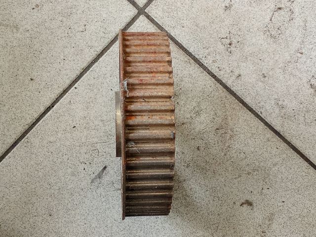 bontott AUDI A8 Vezérműkerék