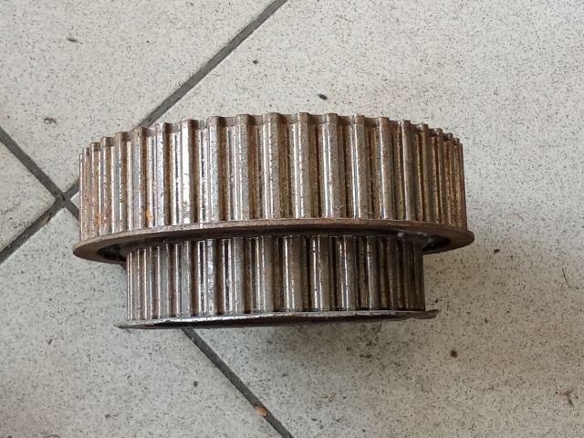 bontott AUDI A8 Vezérműkerék