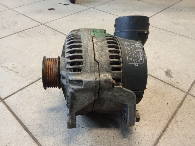 bontott AUDI A8 Generátor