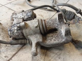 bontott AUDI A8 Jobb hátsó Féknyereg Munkahengerrel