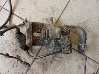 bontott AUDI A8 Jobb hátsó Féknyereg Munkahengerrel