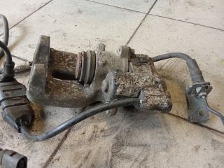 bontott AUDI A8 Jobb hátsó Féknyereg Munkahengerrel