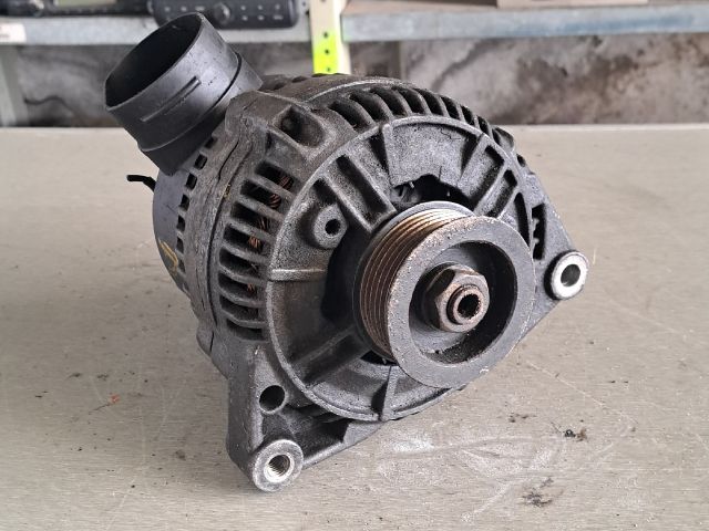 bontott AUDI A8 Generátor