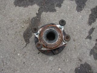 bontott AUDI A8 Jobb első Kerékagy