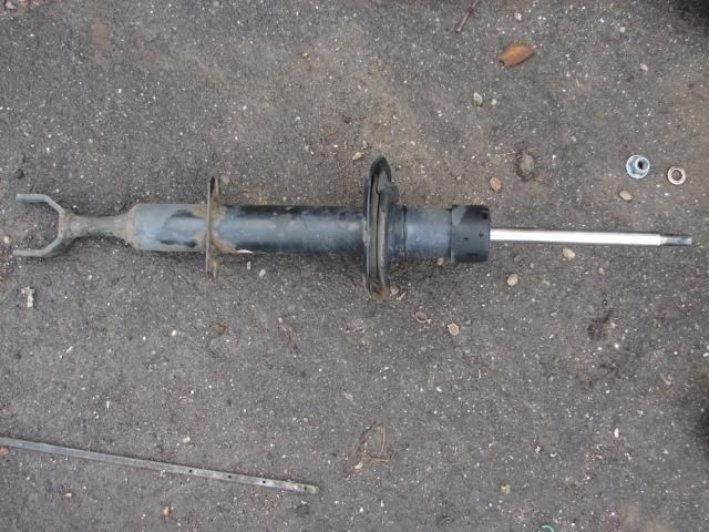 bontott AUDI A8 Jobb első Lengéscsillapító