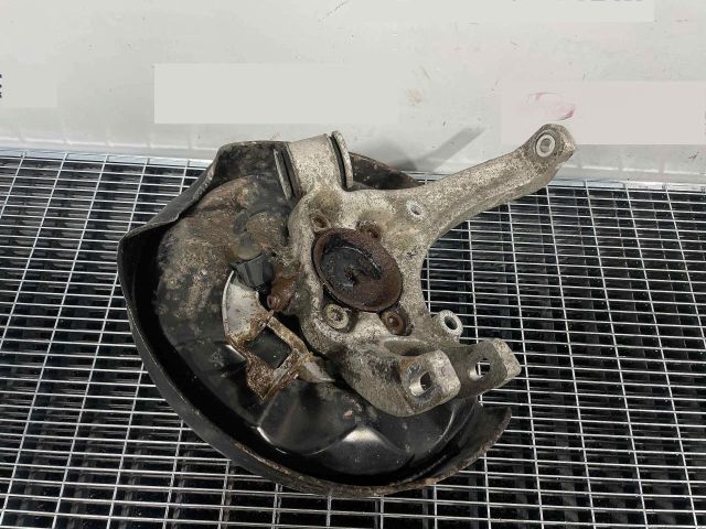 bontott AUDI A8 Bal hátsó Csonkállvány