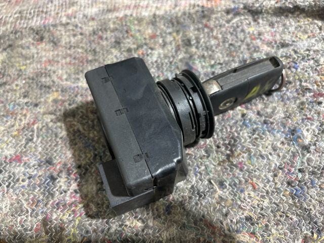 bontott AUDI A8 Gyújtáskapcsoló Házzal