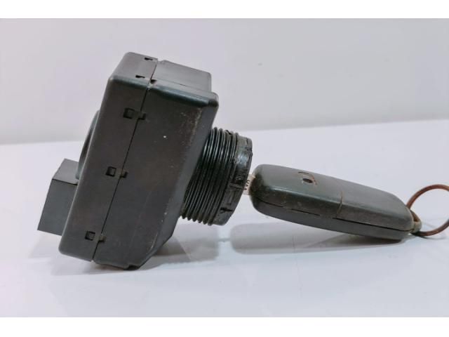 bontott AUDI A8 Gyújtáskapcsoló