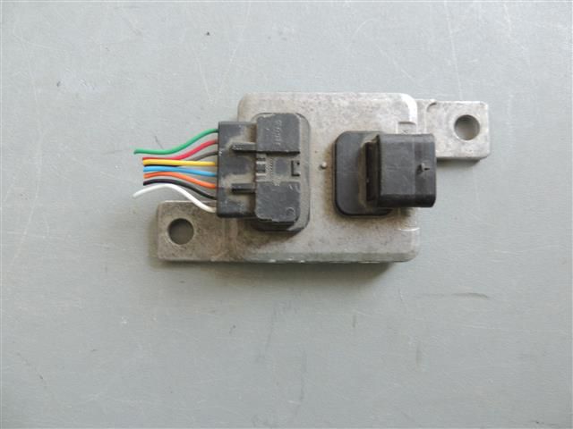 bontott AUDI A8 Jeladó (Magában)