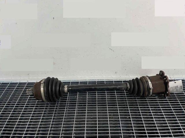 bontott AUDI A8 Jobb Féltengely