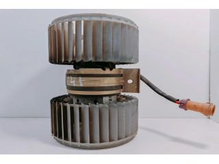 bontott AUDI A8 Klímahűtő Ventilátor