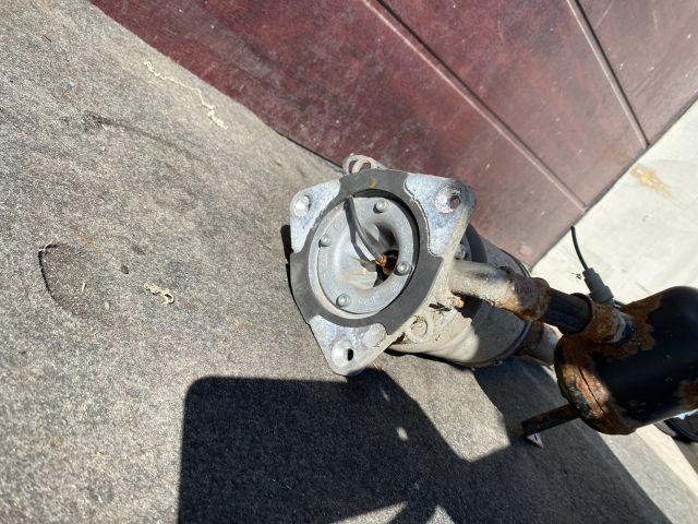 bontott AUDI A8 Bal hátsó Rugó