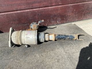 bontott AUDI A8 Bal hátsó Rugó