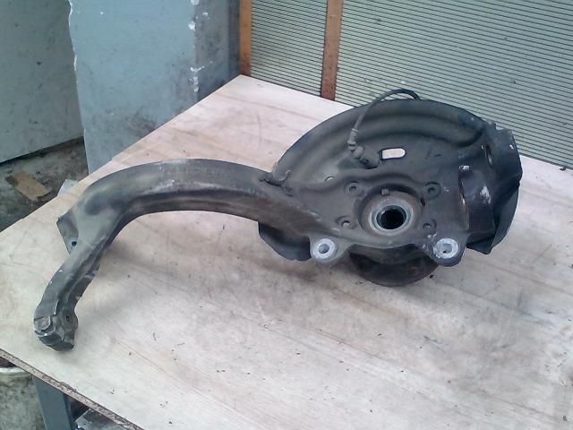 bontott AUDI A8 Bal első Csonkállvány Kerékaggyal