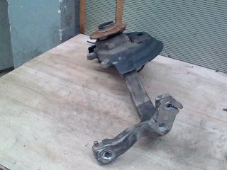 bontott AUDI A8 Bal első Csonkállvány Kerékaggyal