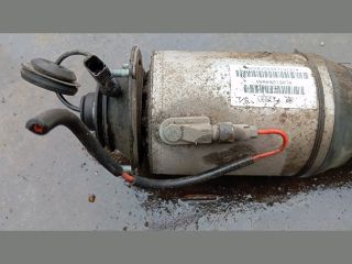 bontott AUDI A8 Bal első Lengéscsillapító