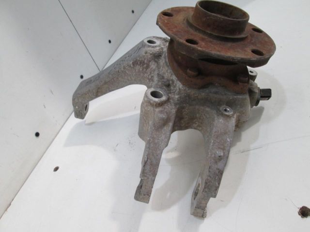 bontott AUDI A8 Bal hátsó Csonkállvány