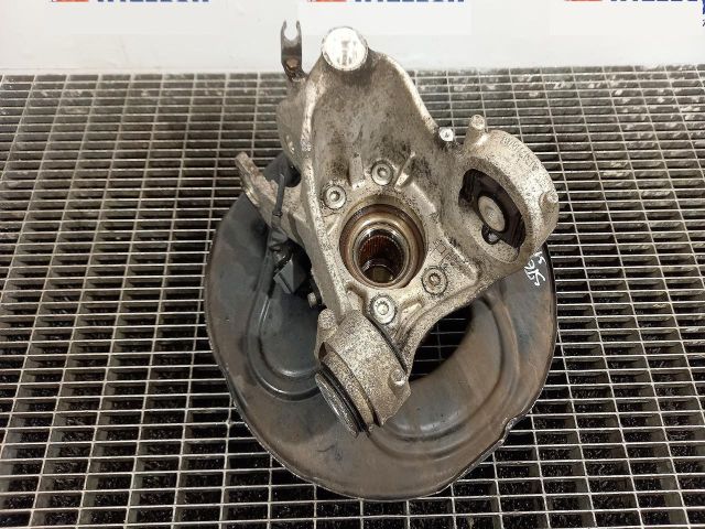 bontott AUDI A8 Bal hátsó Csonkállvány