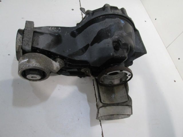 bontott AUDI A8 Differenciálmű Tartó Bak