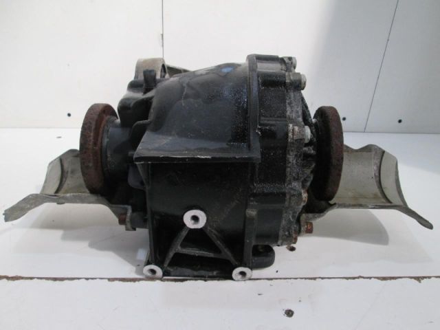 bontott AUDI A8 Differenciálmű Tartó Bak