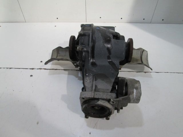 bontott AUDI A8 Differenciálmű Tartó Bak