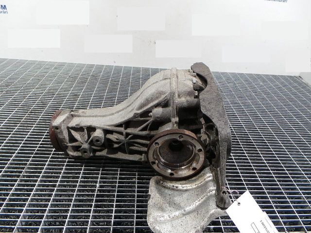 bontott AUDI A8 Differenciálmű Tartó Bak