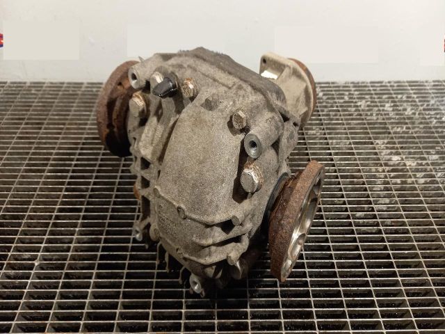 bontott AUDI A8 Differenciálmű Tartó Bak