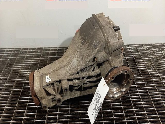 bontott AUDI A8 Differenciálmű Tartó Bak