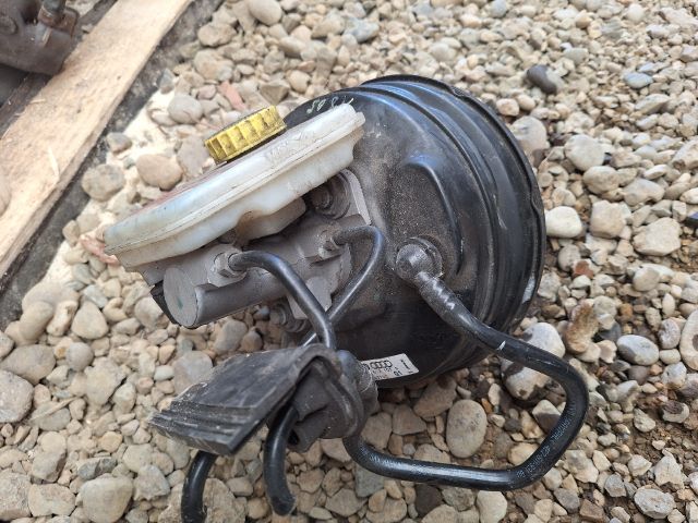 bontott AUDI A8 Fékrásegítő