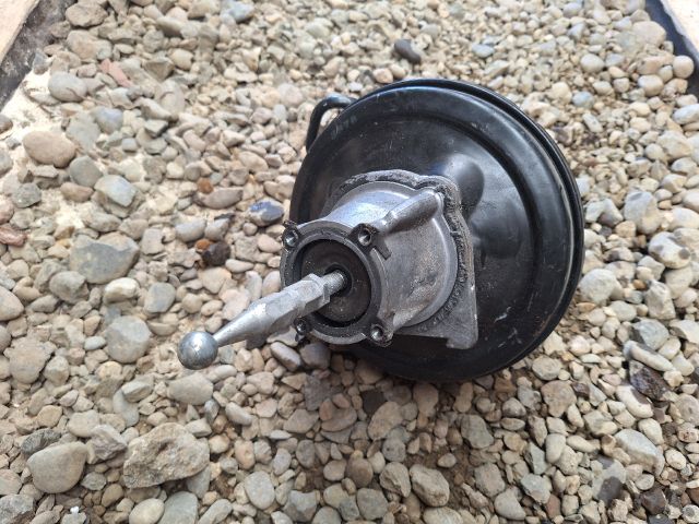 bontott AUDI A8 Fékrásegítő