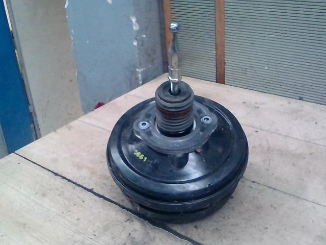 bontott AUDI A8 Fékrásegítő