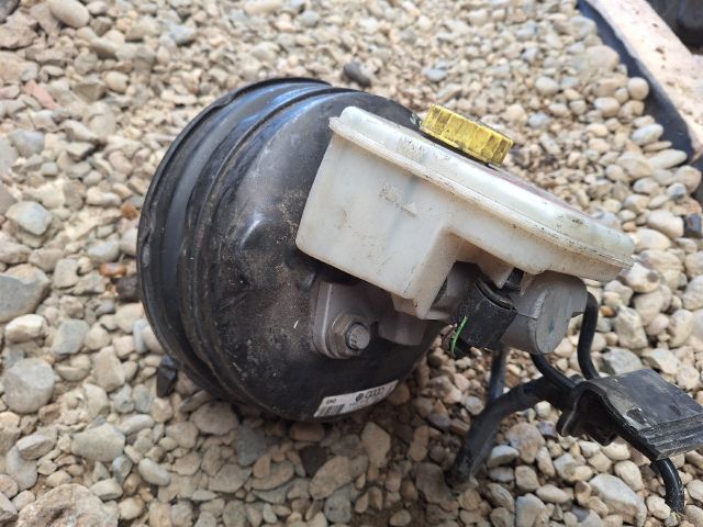 bontott AUDI A8 Fékrásegítő