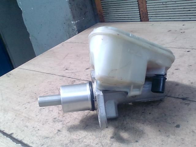 bontott AUDI A8 Főfékhenger