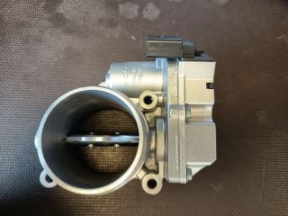 bontott AUDI A8 Fojtószelep (Elektromos)