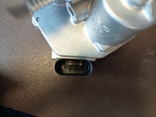 bontott AUDI A8 Fojtószelep (Elektromos)