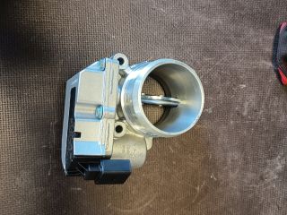 bontott AUDI A8 Fojtószelep (Elektromos)