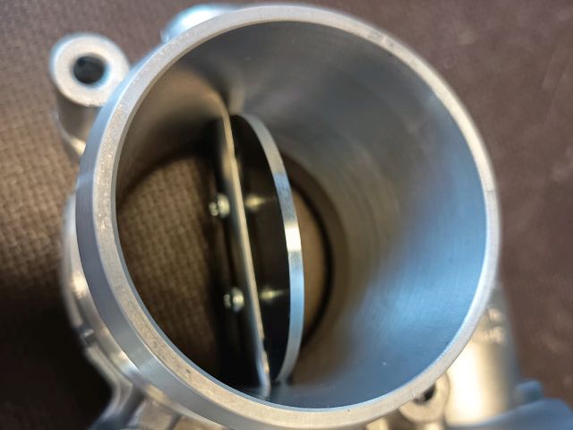 bontott AUDI A8 Fojtószelep (Elektromos)