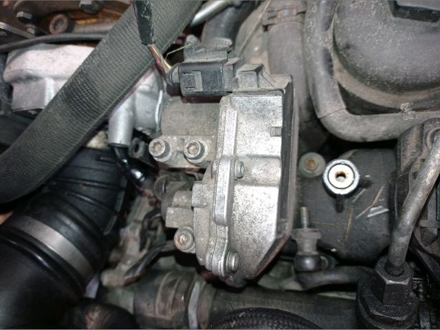 bontott AUDI A8 Fojtószelep (Elektromos)